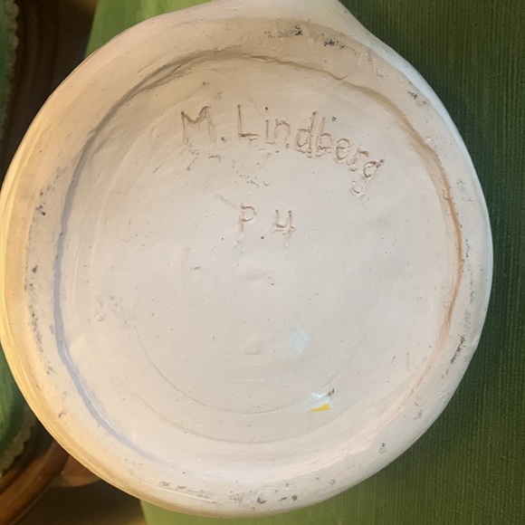 Artist Signed Swan Creamer/Pitcher. - Picture 5 of 6